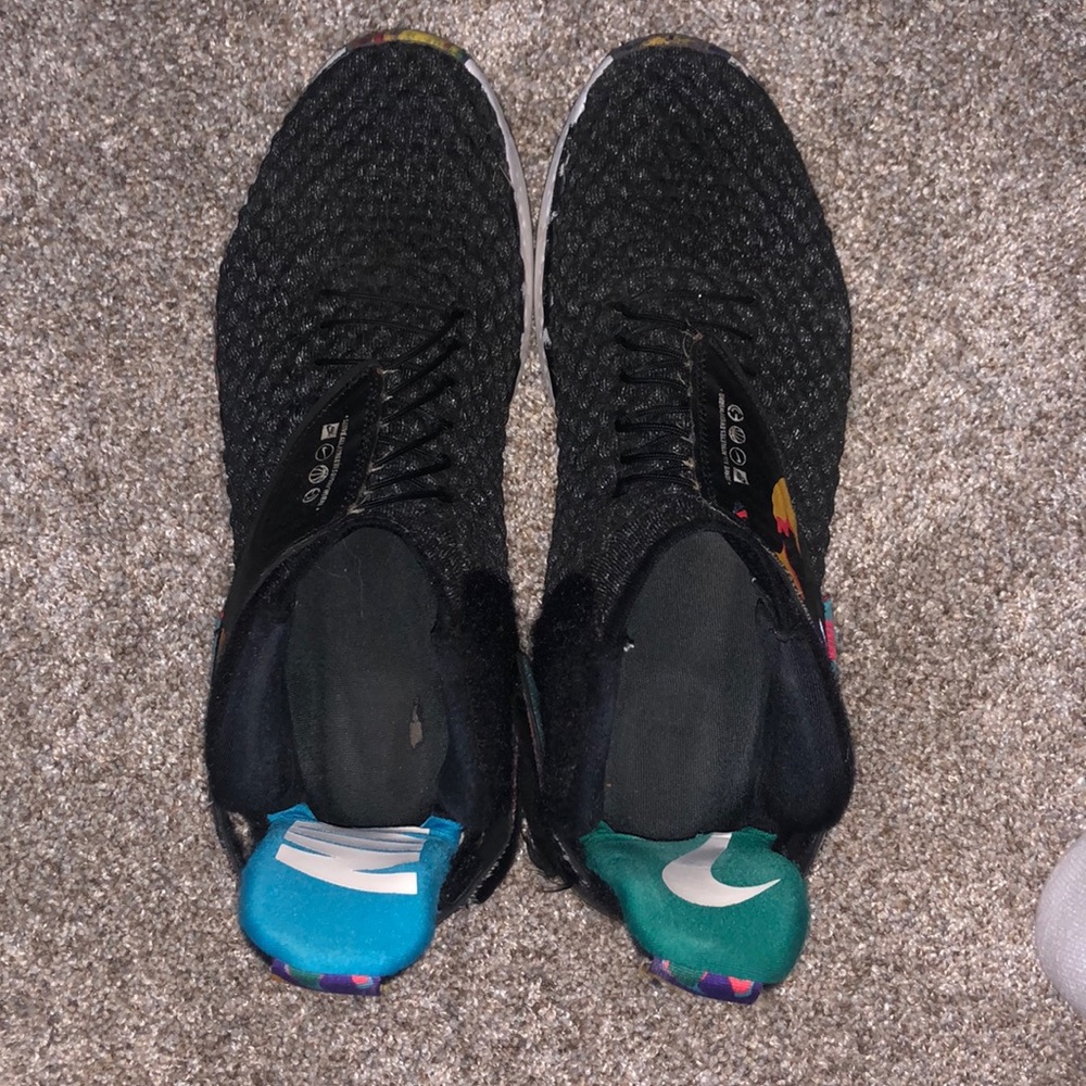 Used nike basketball shoes